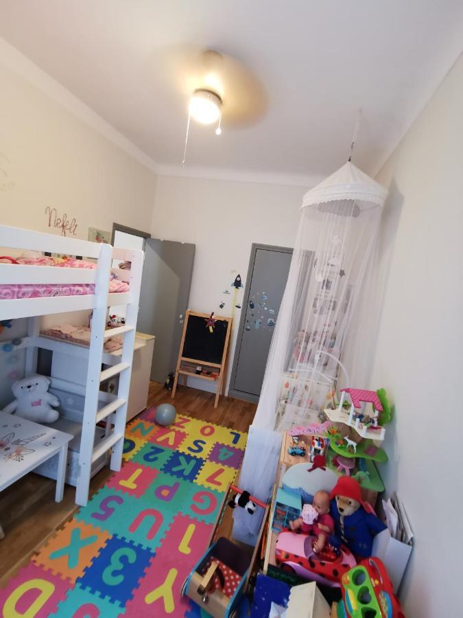 Our Home, Cozy Apartment Two Minutes From The Sea - Clima Νίκαια Εξωτερικό φωτογραφία